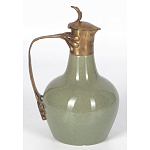 Кувшин зеленого цвета из фарфора с бронзовой крышкой и изогнутой ручкой Eden Garden porcelain and bronze варинант исполнения - 1 | Loft Concept в Самаре