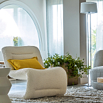 Кресло изогнутое с обивкой из ткани букле Smooth Bend Boucle Chair варинант исполнения - 9 | Loft Concept в Самаре