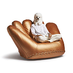 Дизайнерское кожаное кресло в форме руки Poltronova Joe Gold  Armchair варинант исполнения - 15 | Loft Concept в Самаре