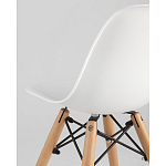 Пластиковый стул на ножках из массива бука Eames Small White варинант исполнения - 3 | Loft Concept в Самаре