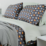 Постельное белье из сатина с принтом треугольники 150х200 см Triangular Dreams варинант исполнения - 7 | Loft Concept в Самаре