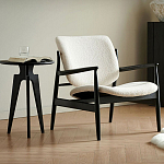 Кресло с каркасом и ножками из древесины и мягкими сиденьем и спинкой Venice варинант исполнения - 1 | Loft Concept в Самаре