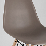 Пластиковый стул на ножках из массива бука Eames Cappuccino варинант исполнения - 7 | Loft Concept в Самаре