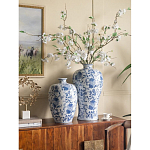 Ваза фарфоровая с узким горлышком и синими цветочными мотивами Independence варинант исполнения - 6 | Loft Concept в Самаре