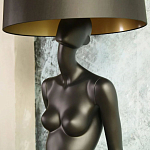 Лампа MANNEQUIN LAMP с абажуром модельный позинг варинант исполнения - 4 | Loft Concept в Самаре