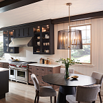 Люстра цвета латунь с 6-ю лампами свечами внутри цилиндрического абажура из черных металлических реек Kichler варинант исполнения - 8 | Loft Concept в Самаре