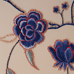 Обои с вышивкой ручной работы Flora Catherine colourway on Liso Pearl wool sateen варинант исполнения - 5 | Loft Concept в Самаре