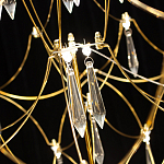 Люстра подвесная с изогнутым металлическим каркасом и множеством хрустальных подвесок Золото Диаметр 80 см Quasar варинант исполнения - 2 | Loft Concept в Самаре