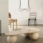 Дизайнерский журнальный стол с изогнутой столешницей на круглых ножках Rigilyr варинант исполнения - 2 | Loft Concept в Самаре