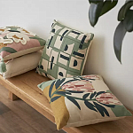 Подушка с цветочным принтом Blooming Elegance Lily варинант исполнения - 6 | Loft Concept в Самаре