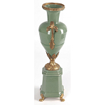 Ваза зеленого цвета из фарфора на высокой подставке с бронзовыми ручками Eden Garden porcelain and bronze варинант исполнения - 3 | Loft Concept в Самаре