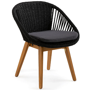 Кресло на ножках из массива акации Houle Chair